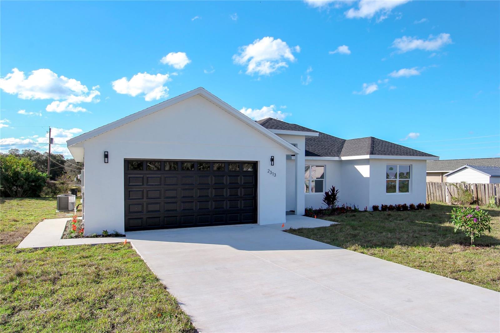 AVON PARK LAKES - Residential