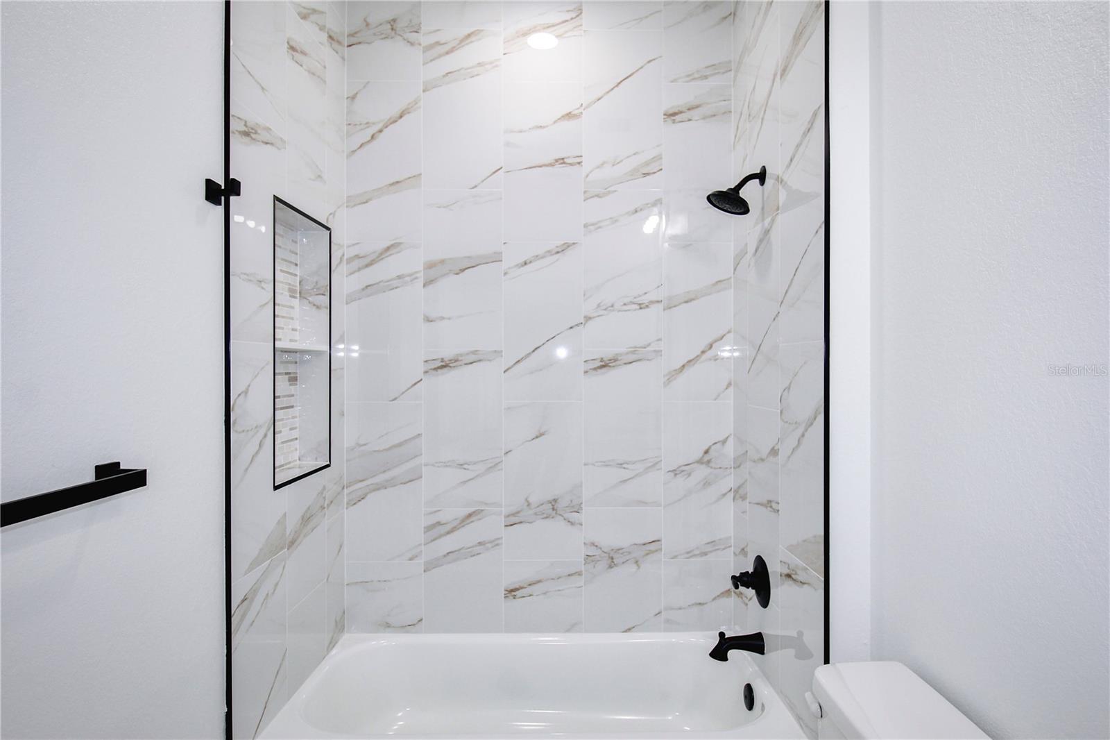 AVON PARK LAKES - Residential