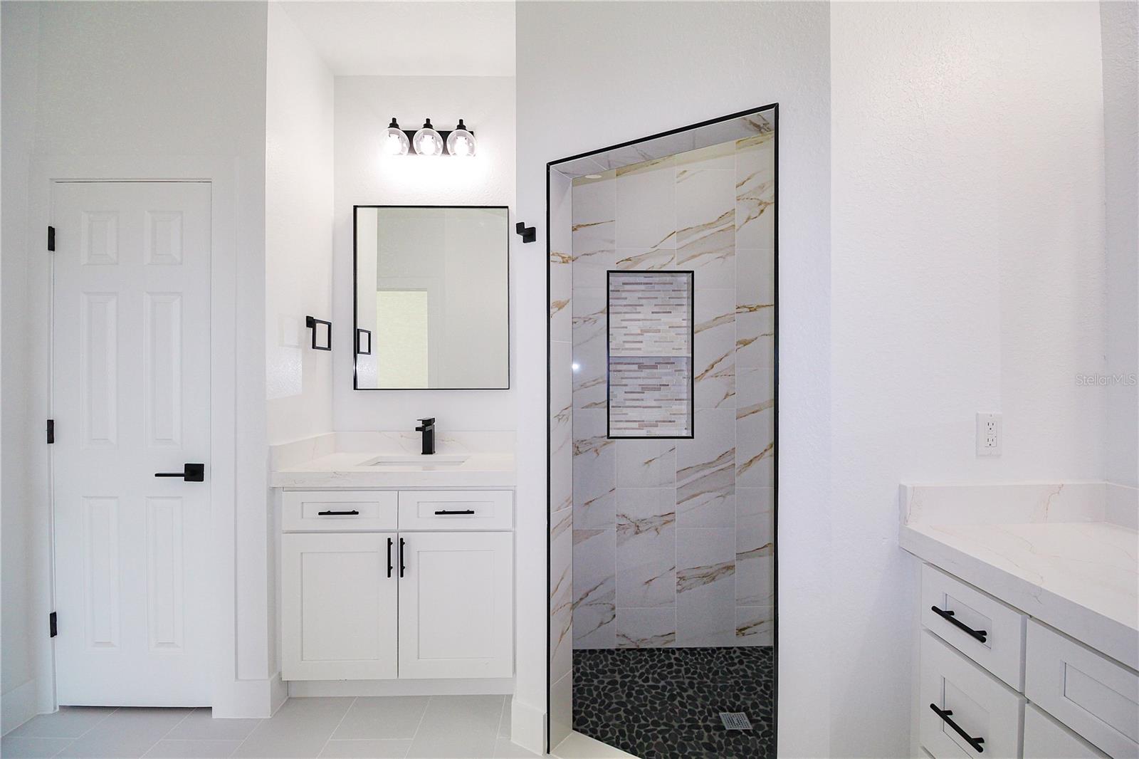 AVON PARK LAKES - Residential