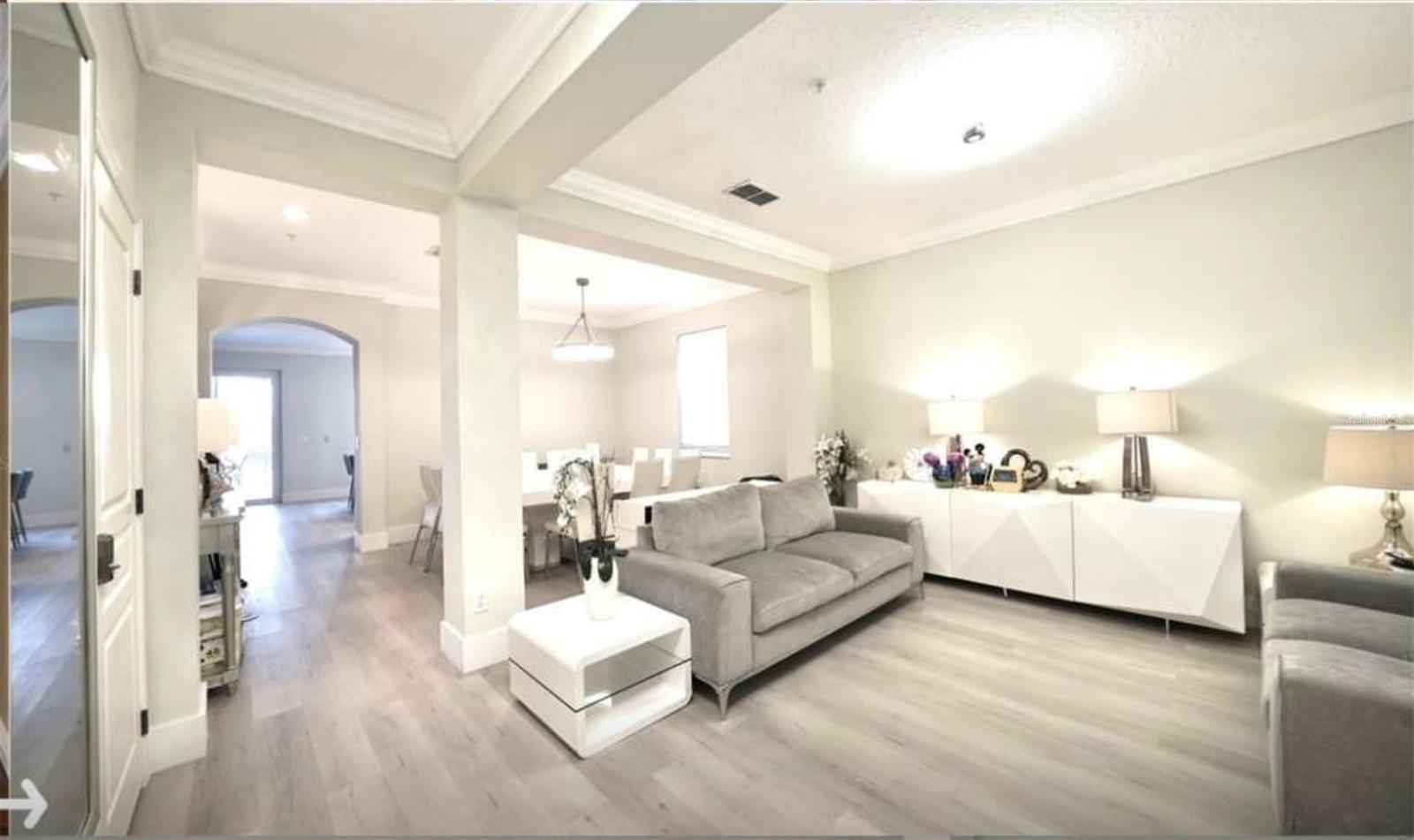 10073 LAKE DISTRICT LANE