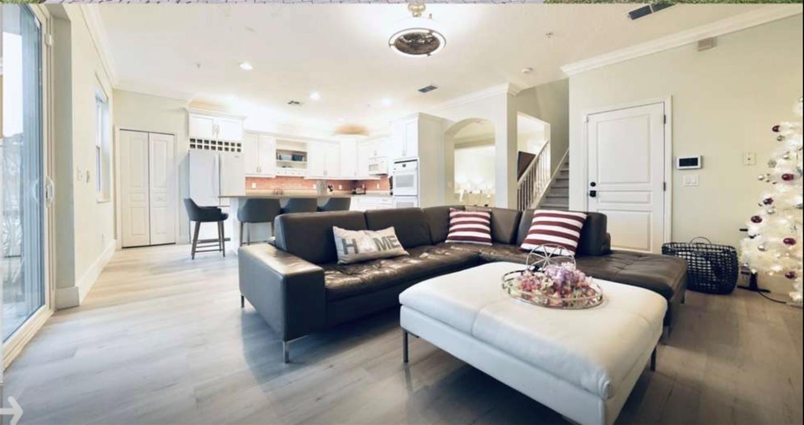 10073 LAKE DISTRICT LANE