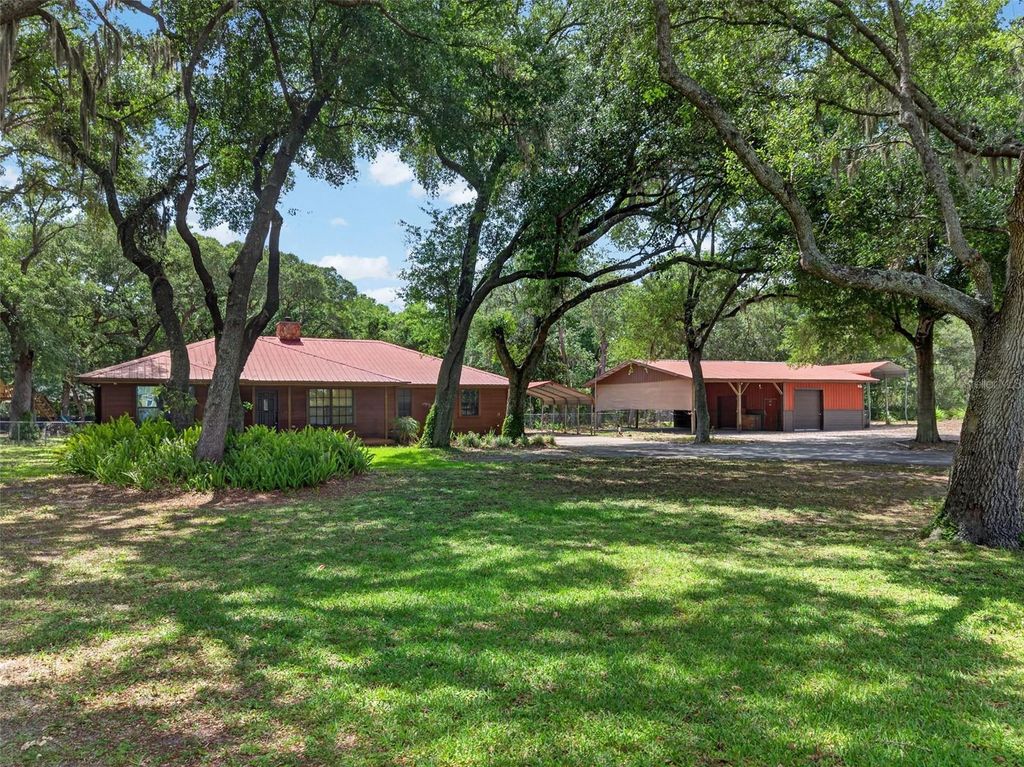 Photo of 1250 Saint Anne Shrine Road, Lake Wales, FL 33898 (MLS # L4961508)