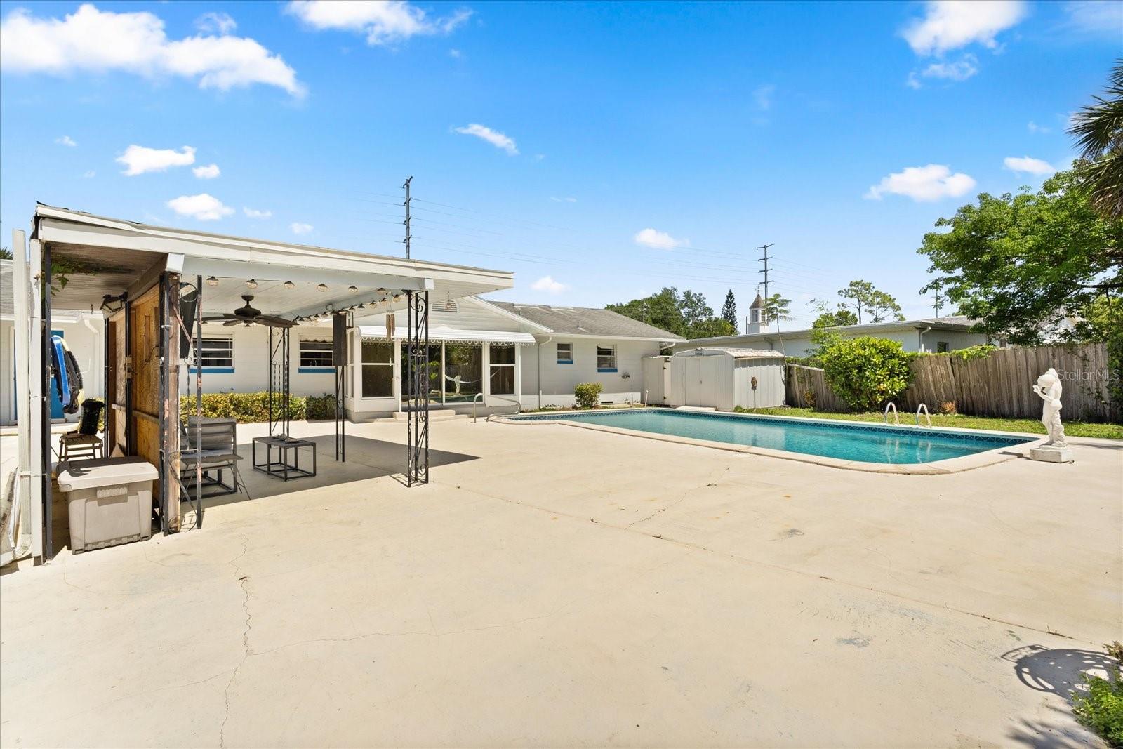 GREEN FIELDS - Residential