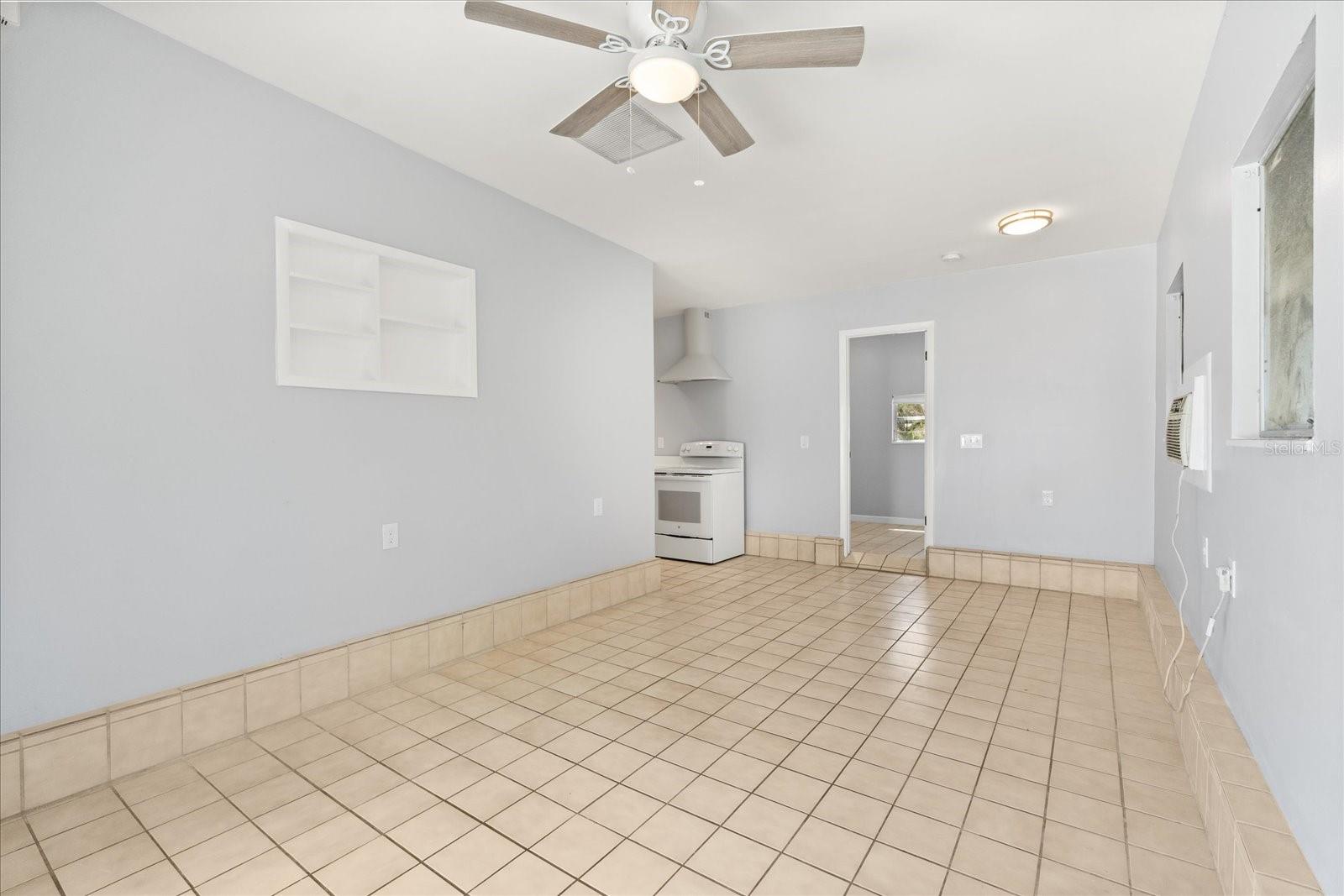 GREEN FIELDS - Residential