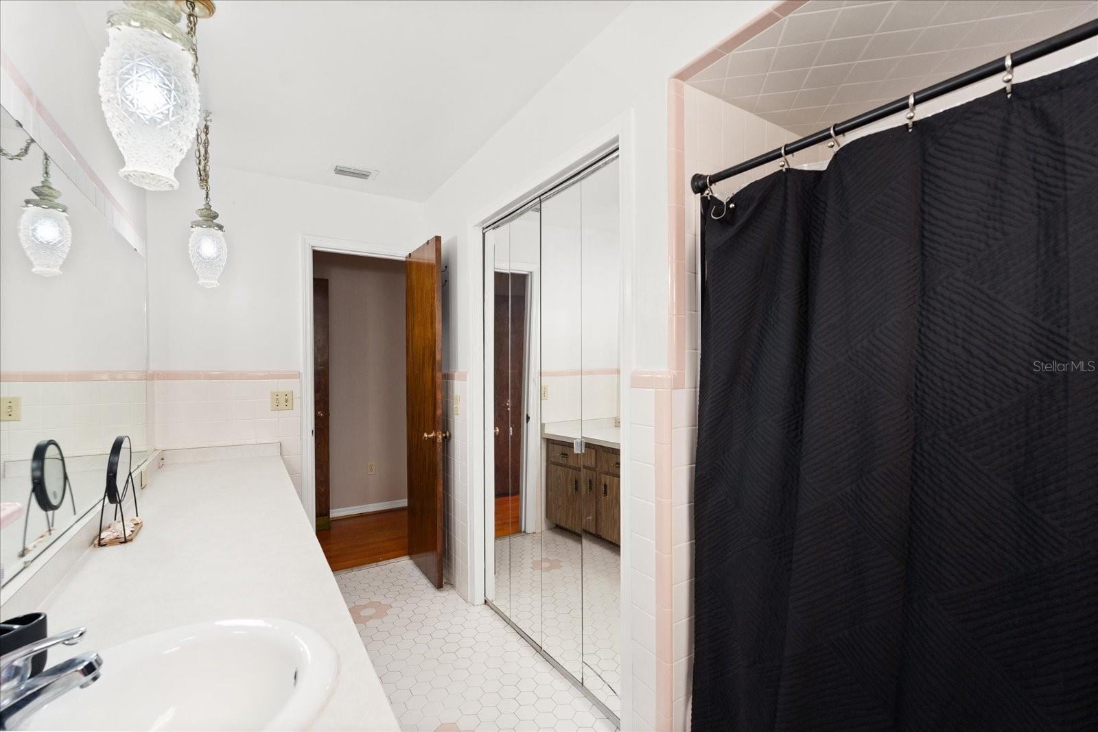 GREEN FIELDS - Residential