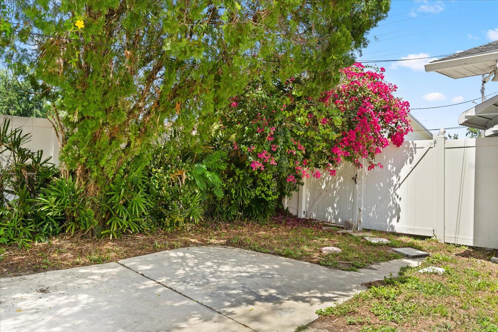 GREEN FIELDS - Residential