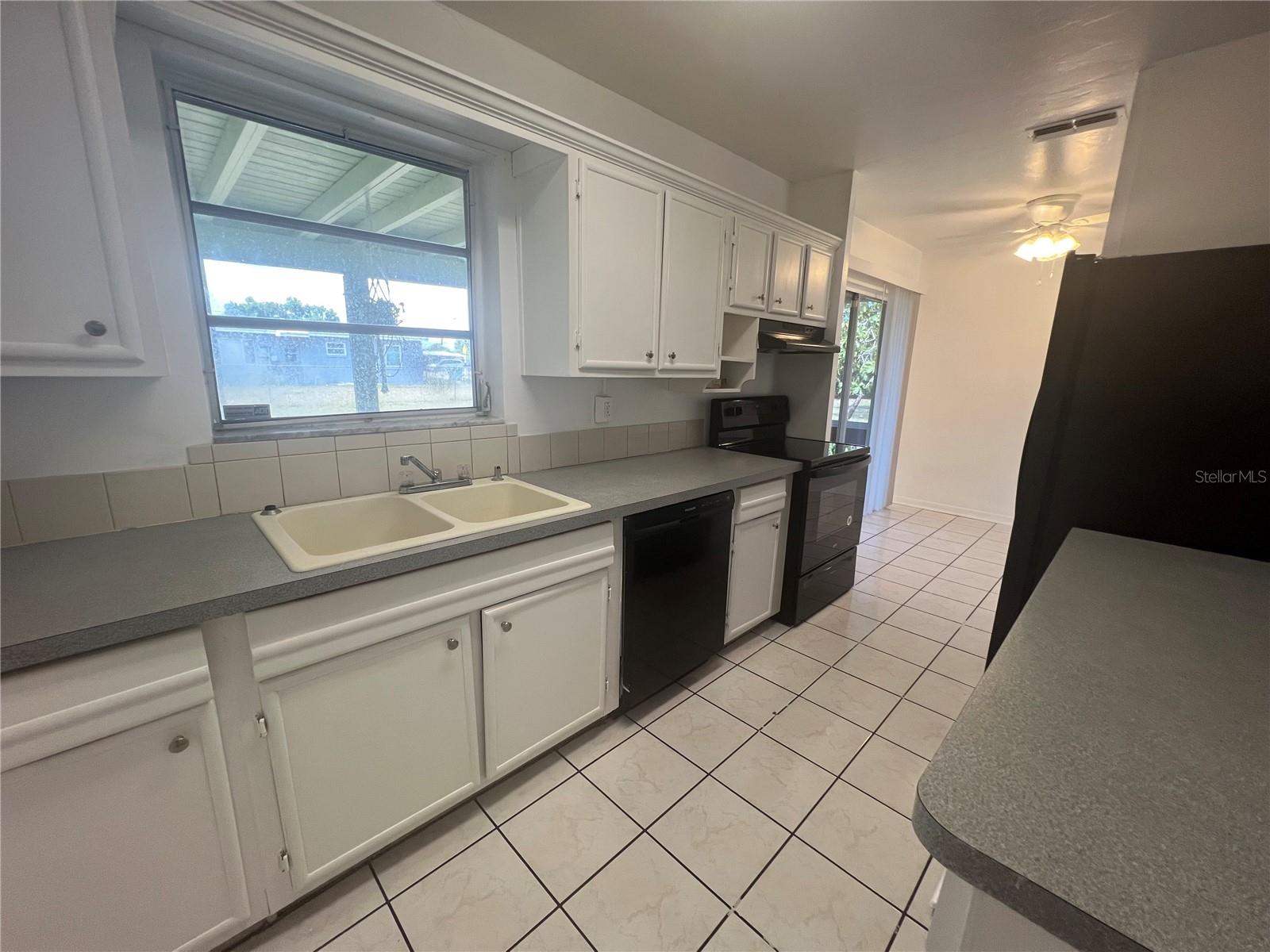 PORT CHARLOTTE SEC 033 - Residential Lease