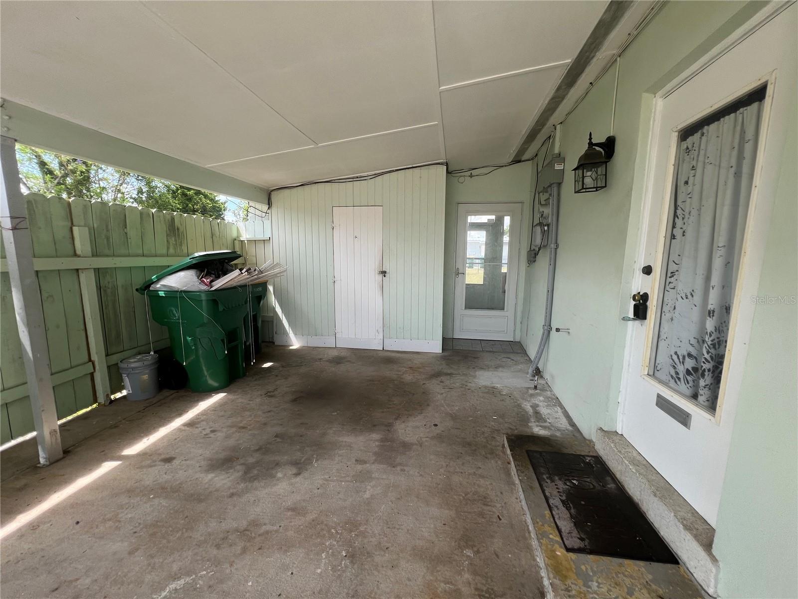 PORT CHARLOTTE SEC 033 - Residential Lease