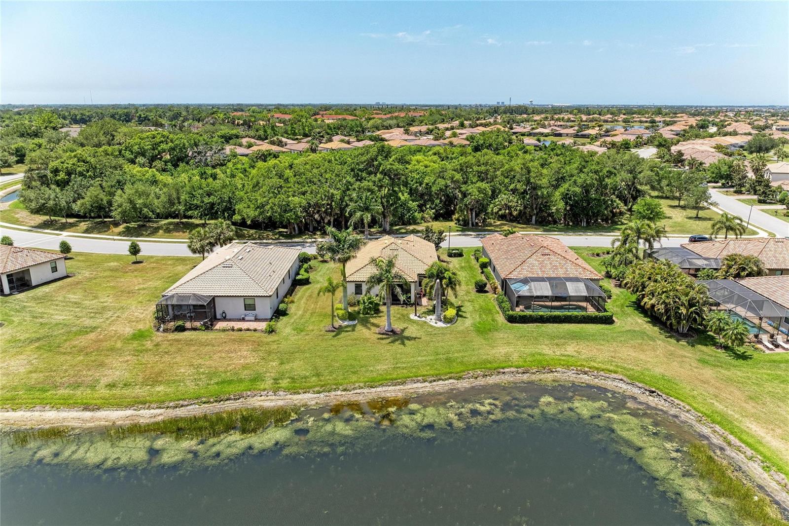 RIVER STRAND - Residential