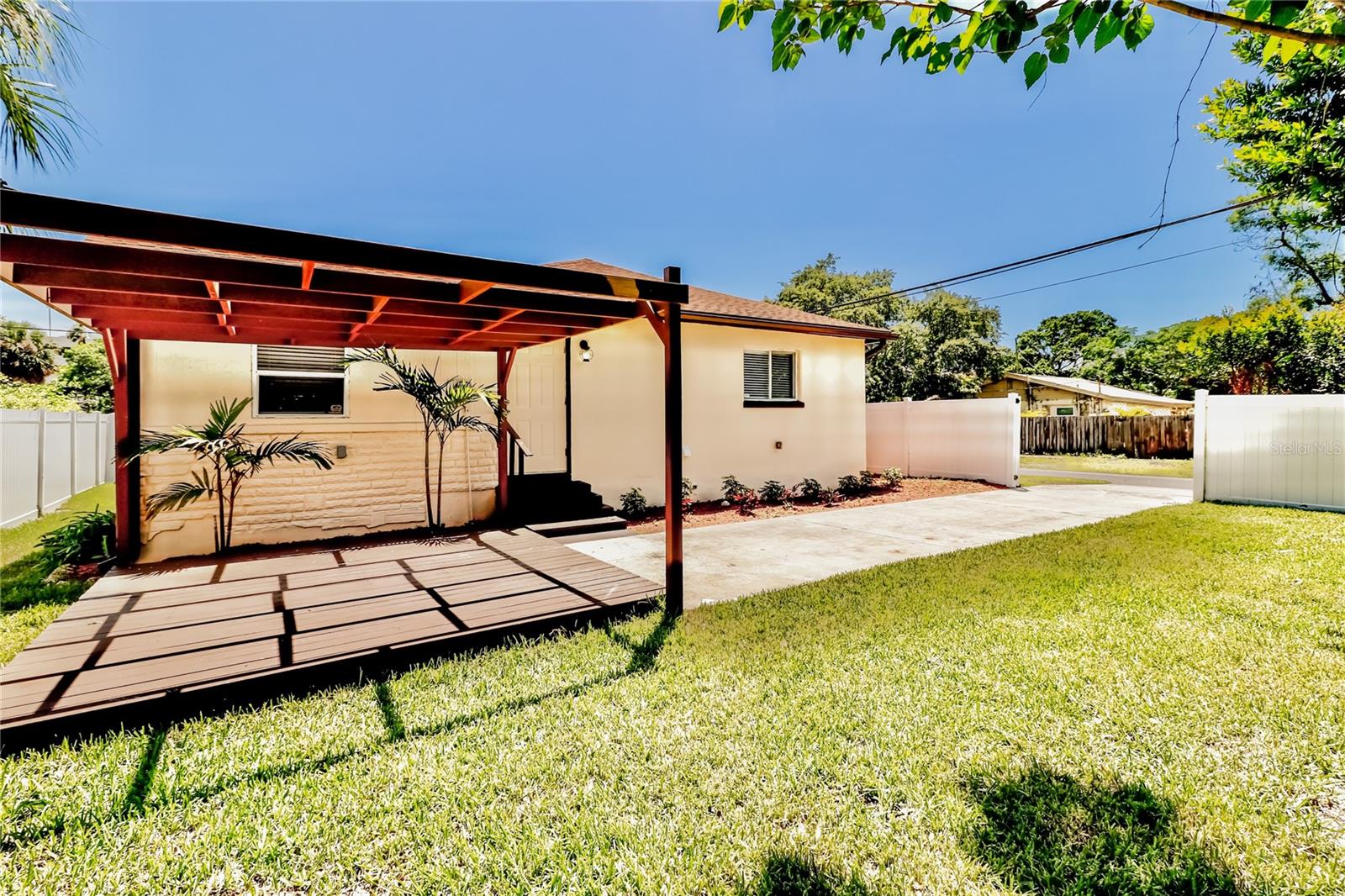 CYPRESS ESTATES - Residential Lease