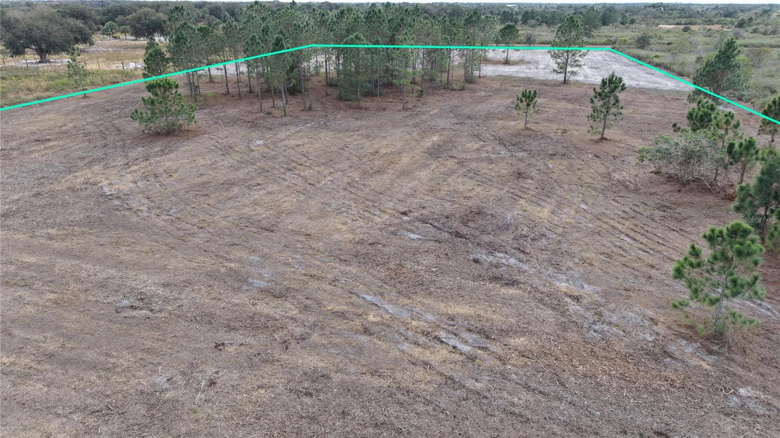 VIKING ESTATES - Land