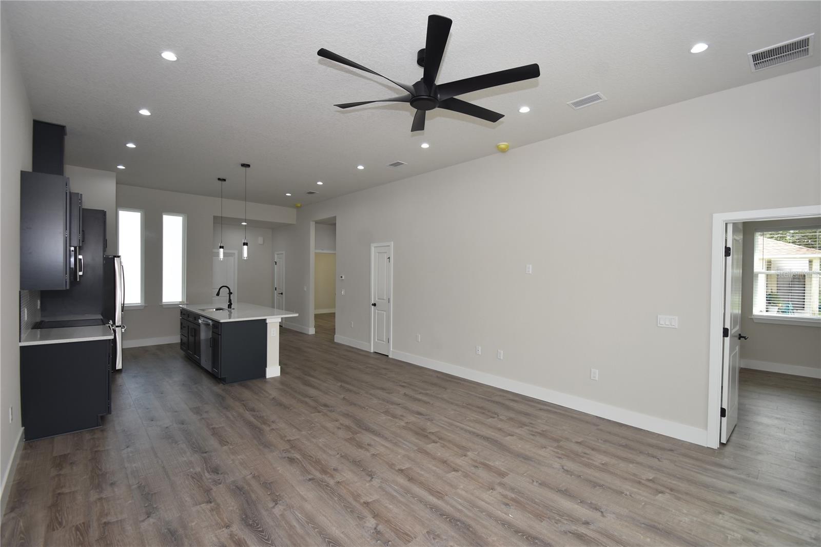 SEMINOLE WOODS - Residential Lease