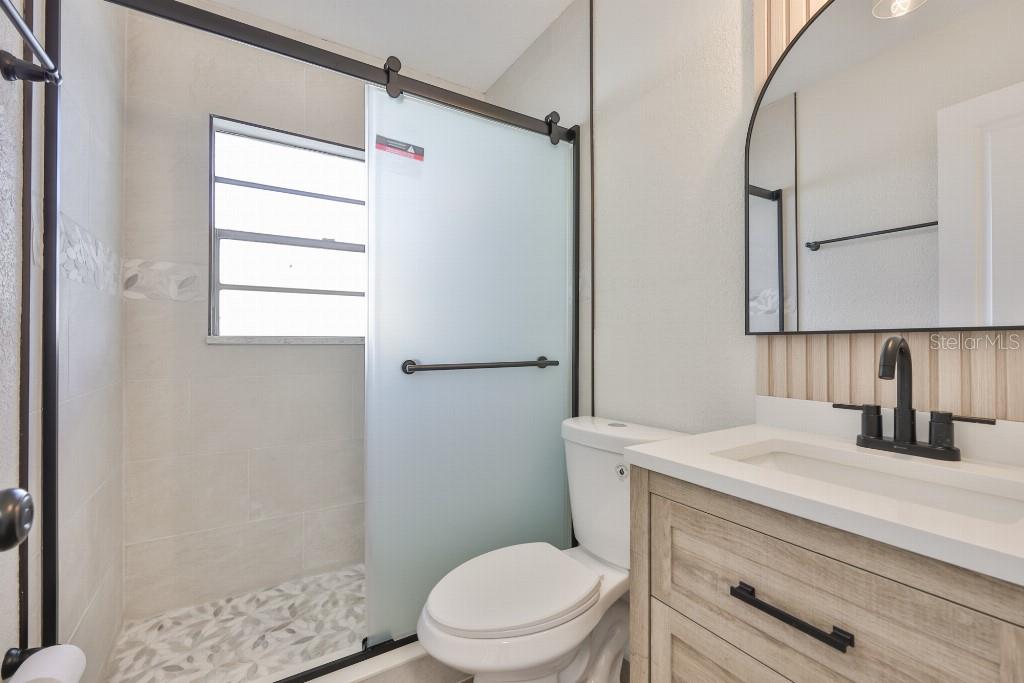 TWIN LAKES ESTATES ADD - Residential