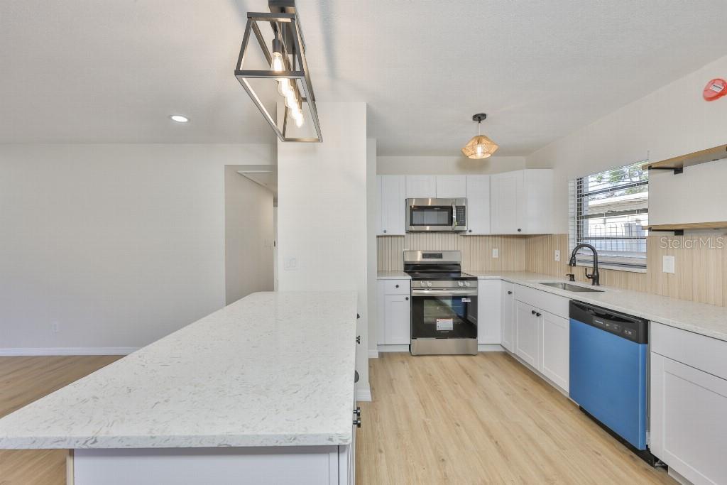 TWIN LAKES ESTATES ADD - Residential