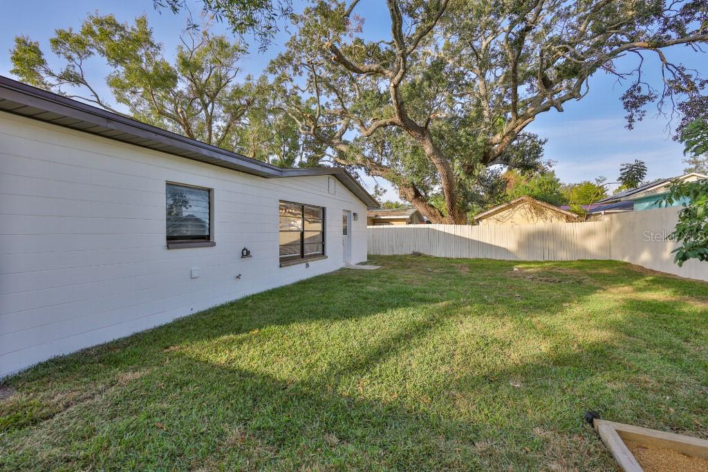 TWIN LAKES ESTATES ADD - Residential