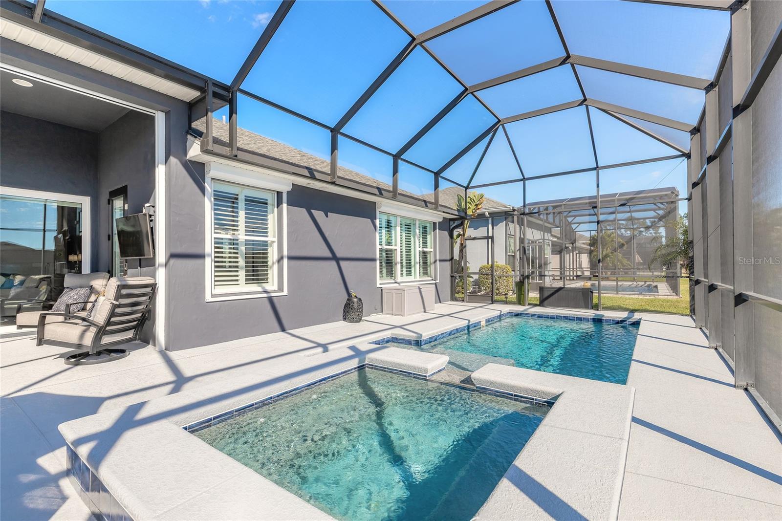 3016 KING PALM DRIVE