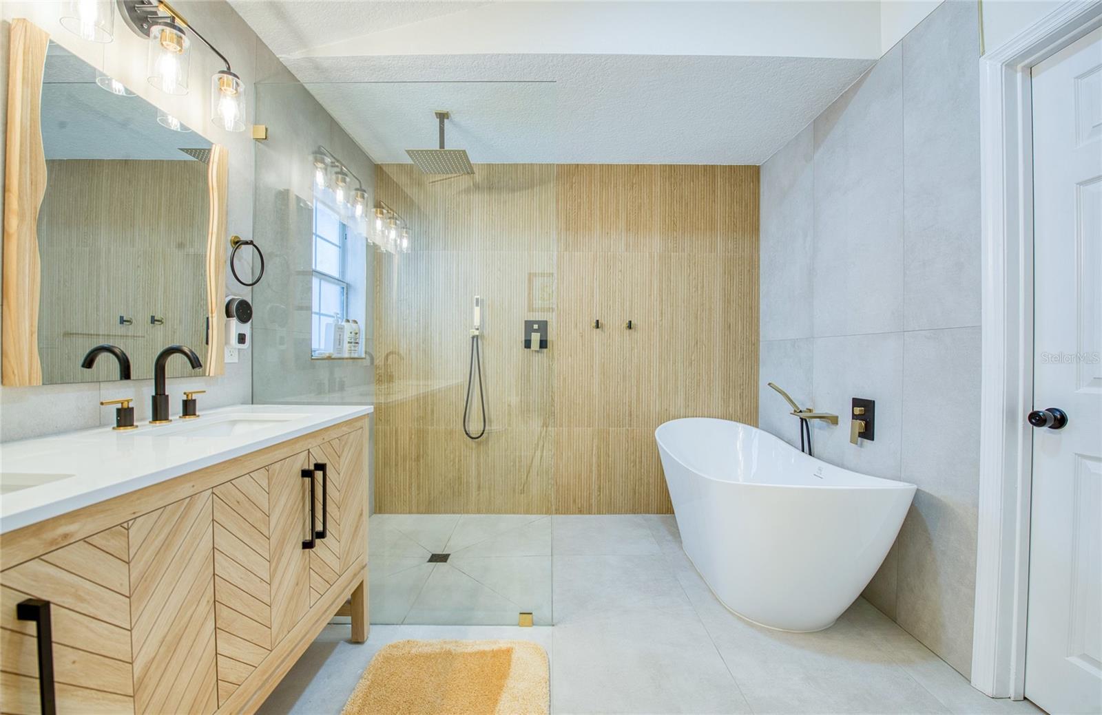 PASADENA PARK - Residential