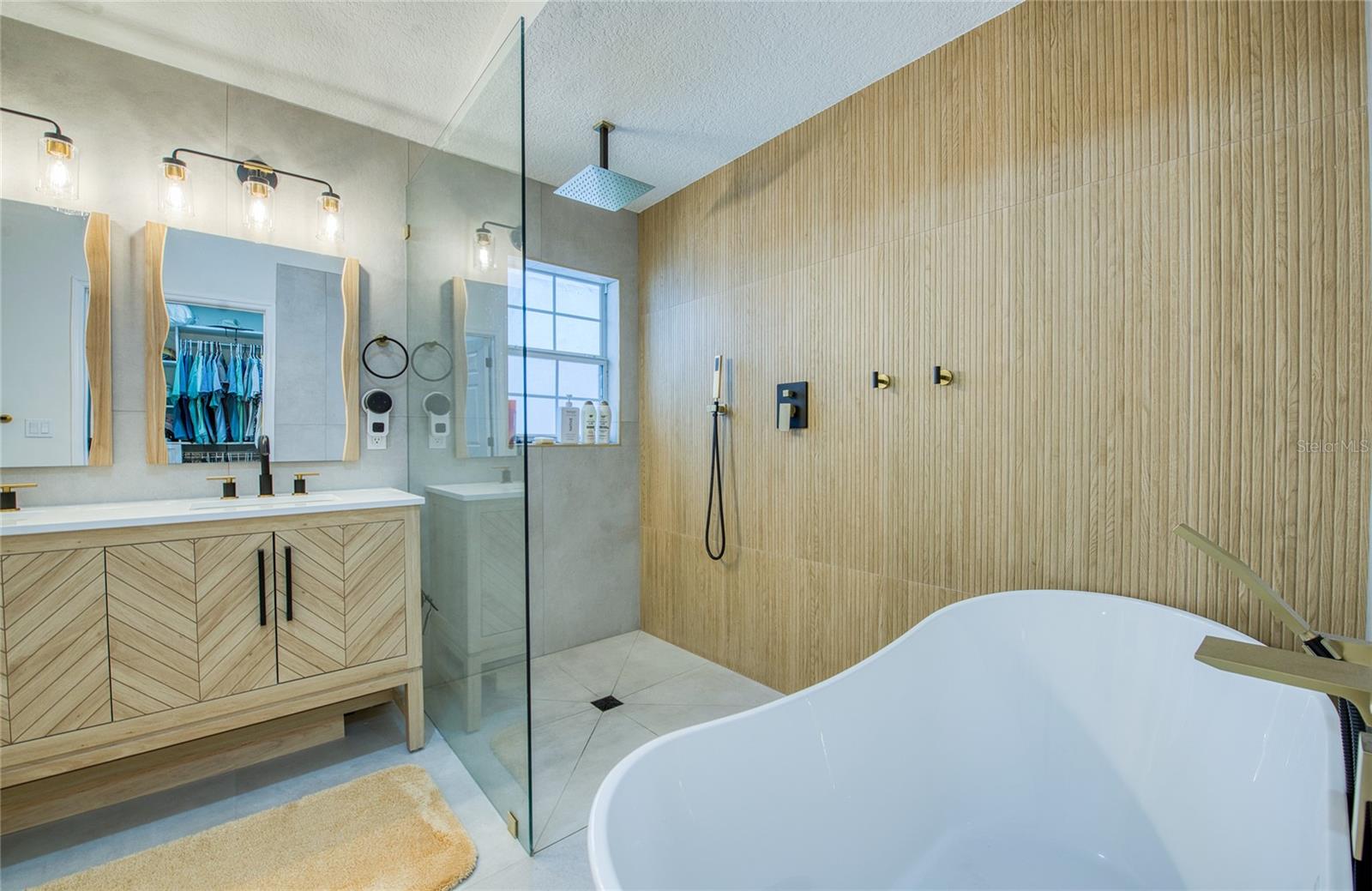 PASADENA PARK - Residential