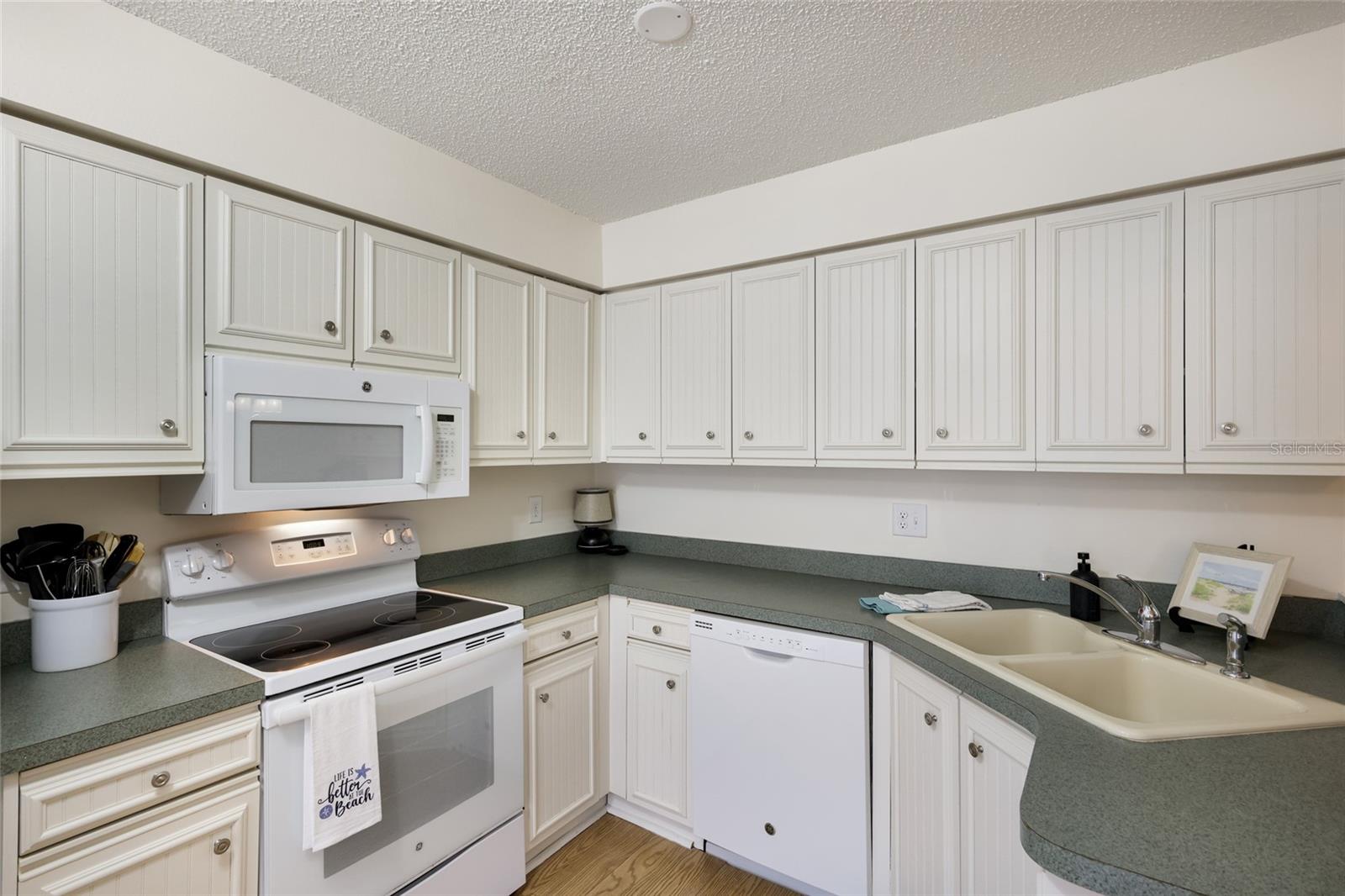 COUNTRY VILLAGE SEC 6 - Residential