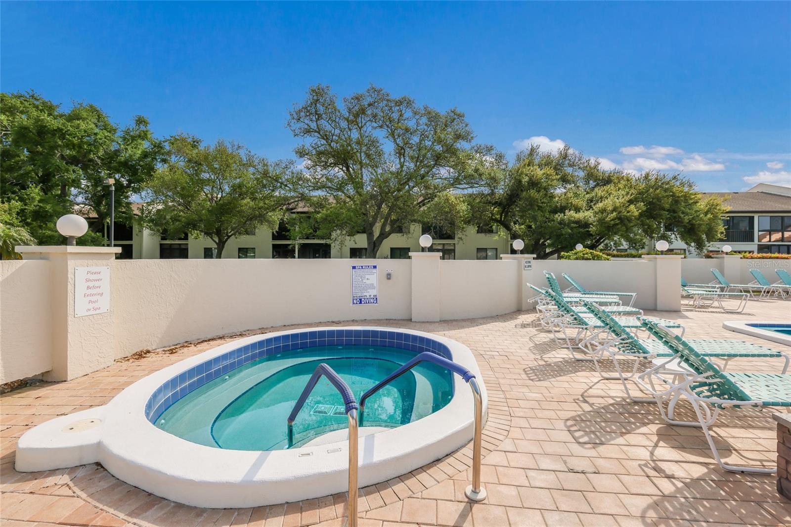 COUNTRY VILLAGE SEC 6 - Residential