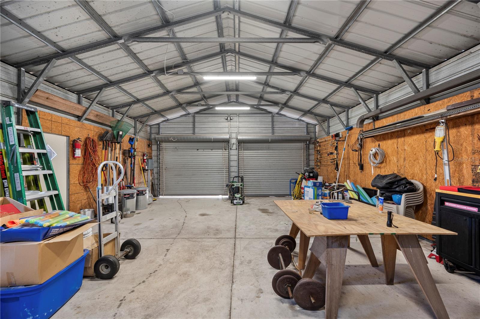 AVONDALE GROVES - Residential