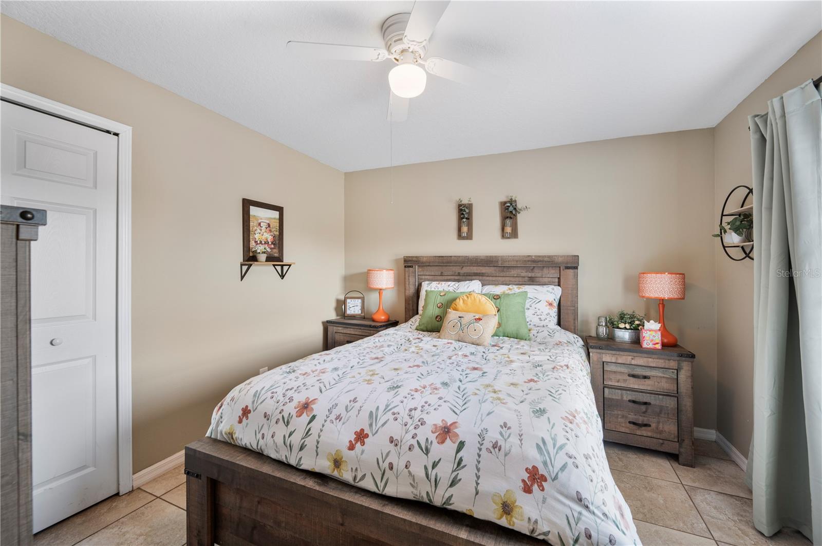 AVONDALE GROVES - Residential