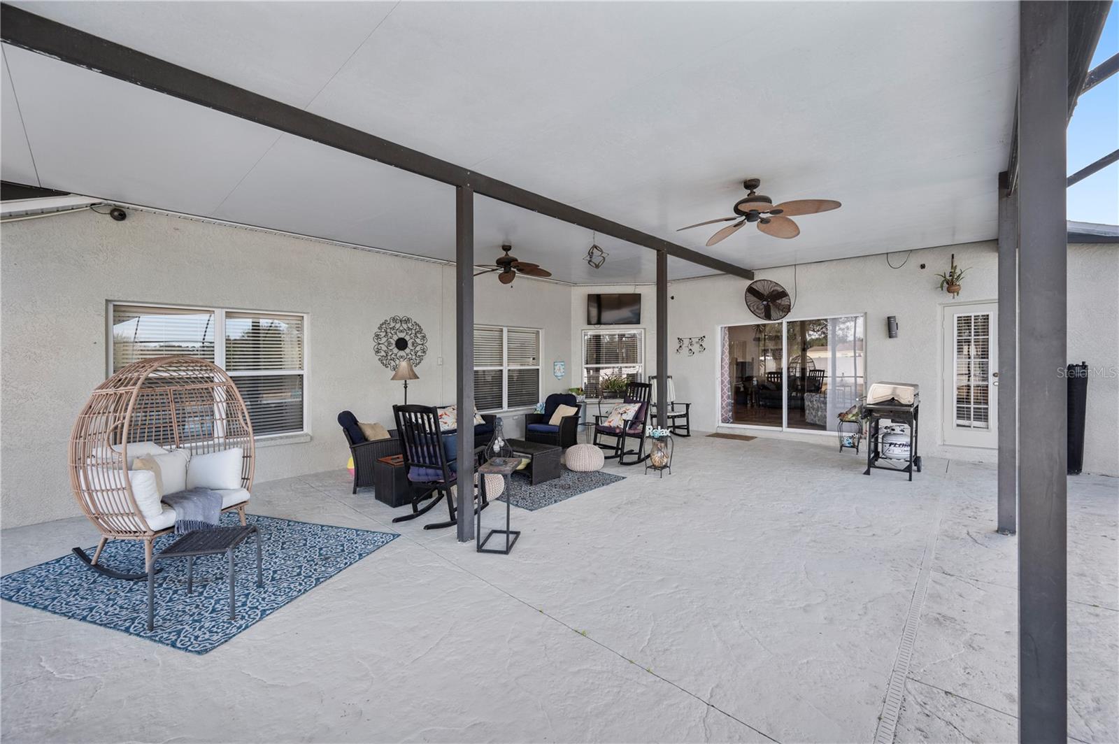 AVONDALE GROVES - Residential