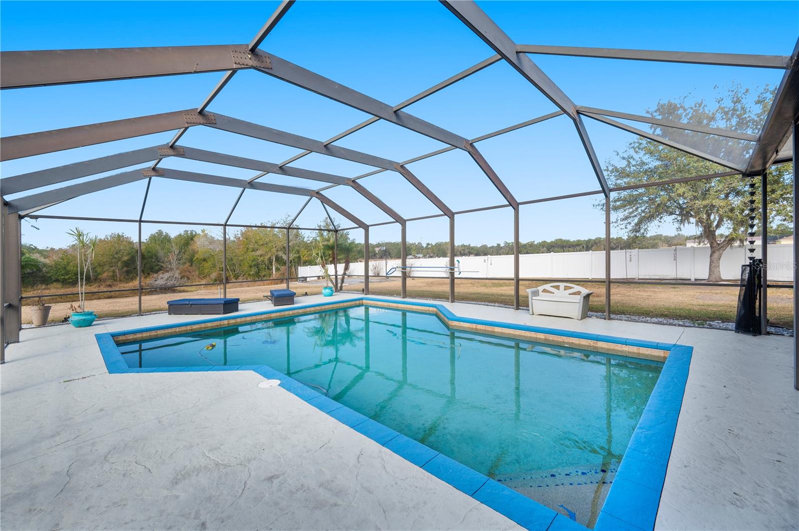 AVONDALE GROVES - Residential