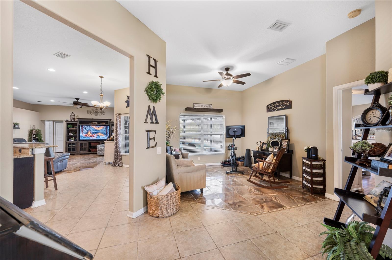 AVONDALE GROVES - Residential