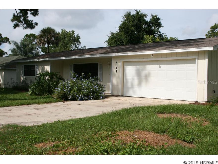 Very  nice house in Florida Shores with a brand new roof!This house is ready to welcome you with its 3 bedrooms, split floor plan, a nice contemporary kitchen, a large fenced back yard, and a spacious 2 car garage. Close to everything and few minutes from the beach it is ready to move in! ;Water: City