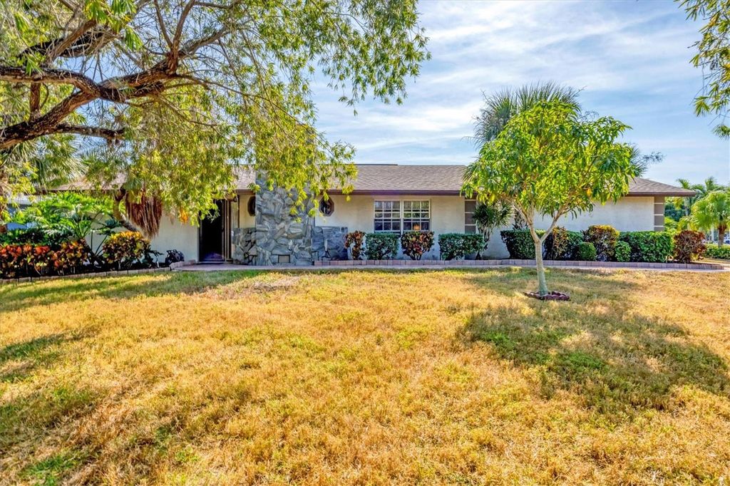 Photo of 4419 Mangrove Point Road, Bradenton, FL 34210 (MLS # A4673706)