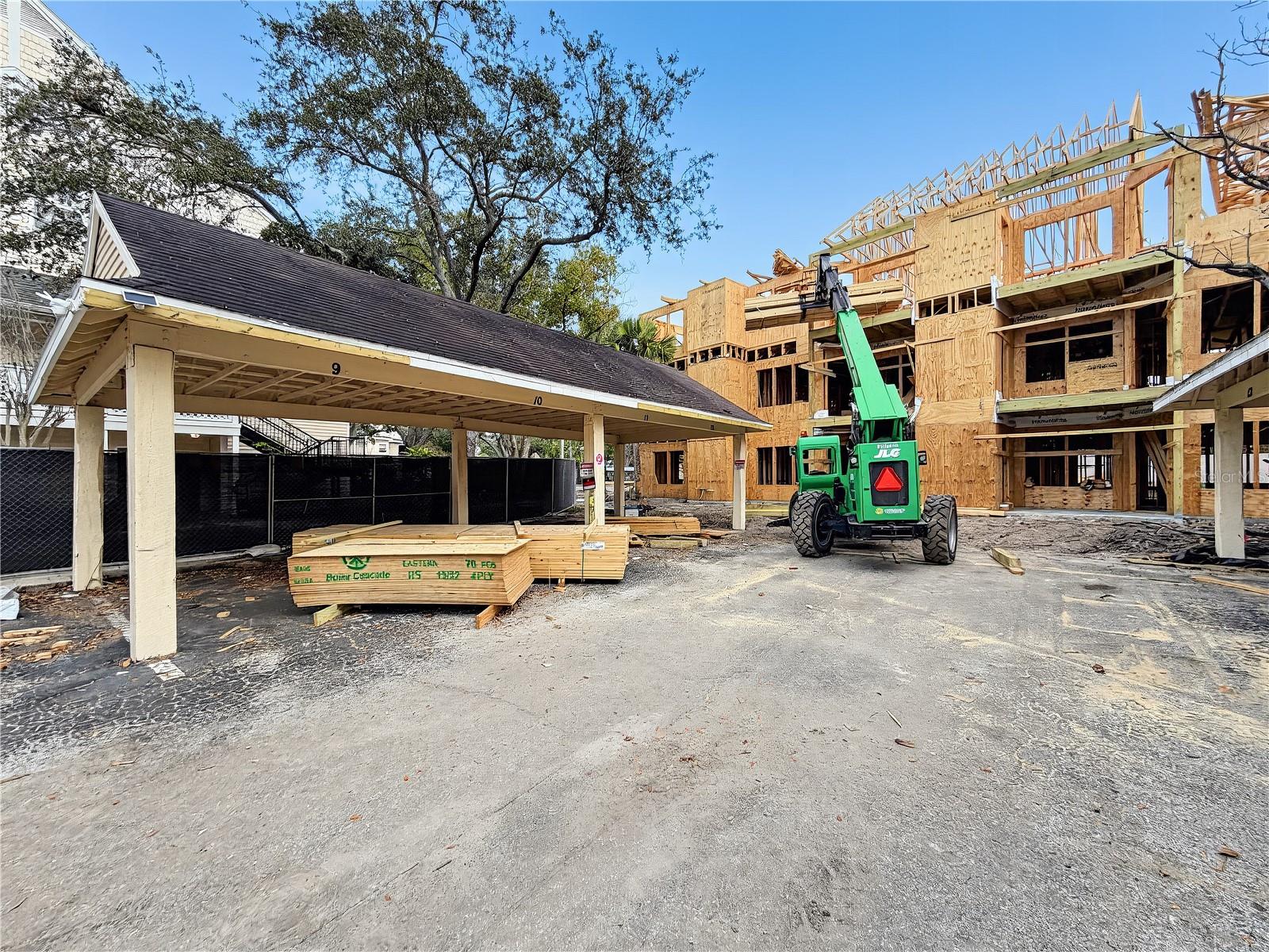 BENTLEY AT COBBS LANDING CONDO THE - Residential