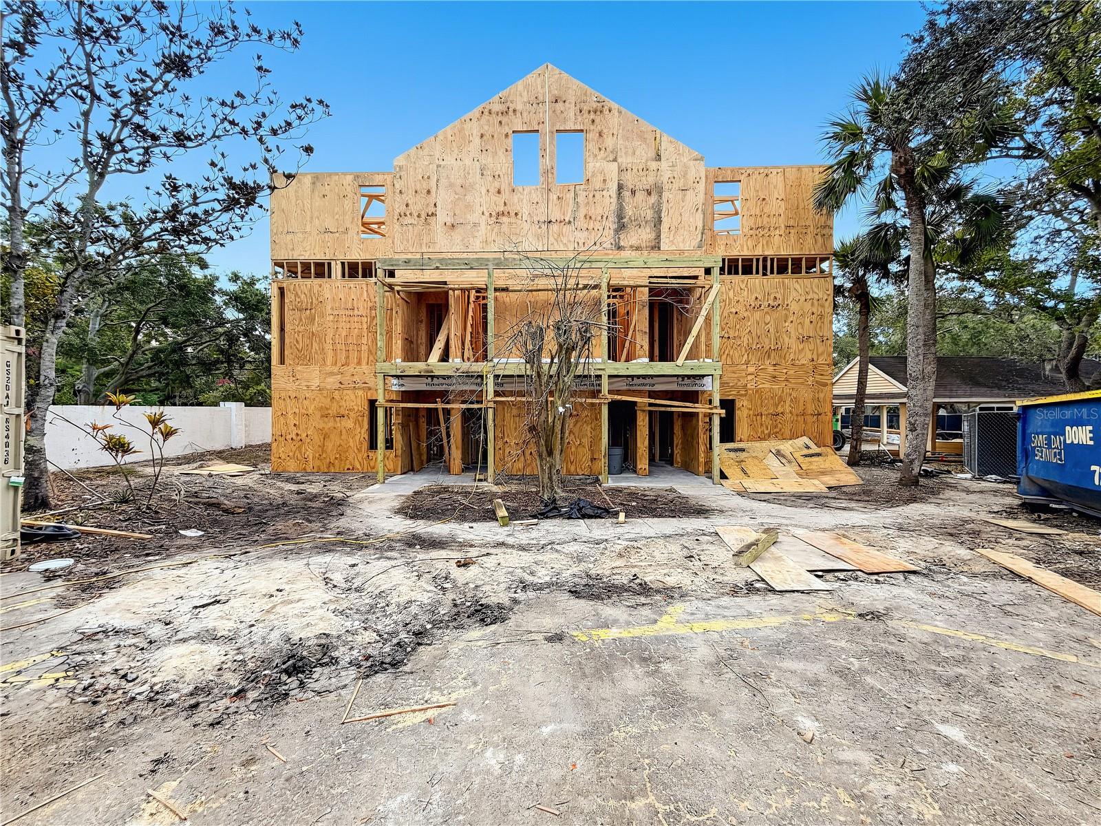 BENTLEY AT COBBS LANDING CONDO THE - Residential