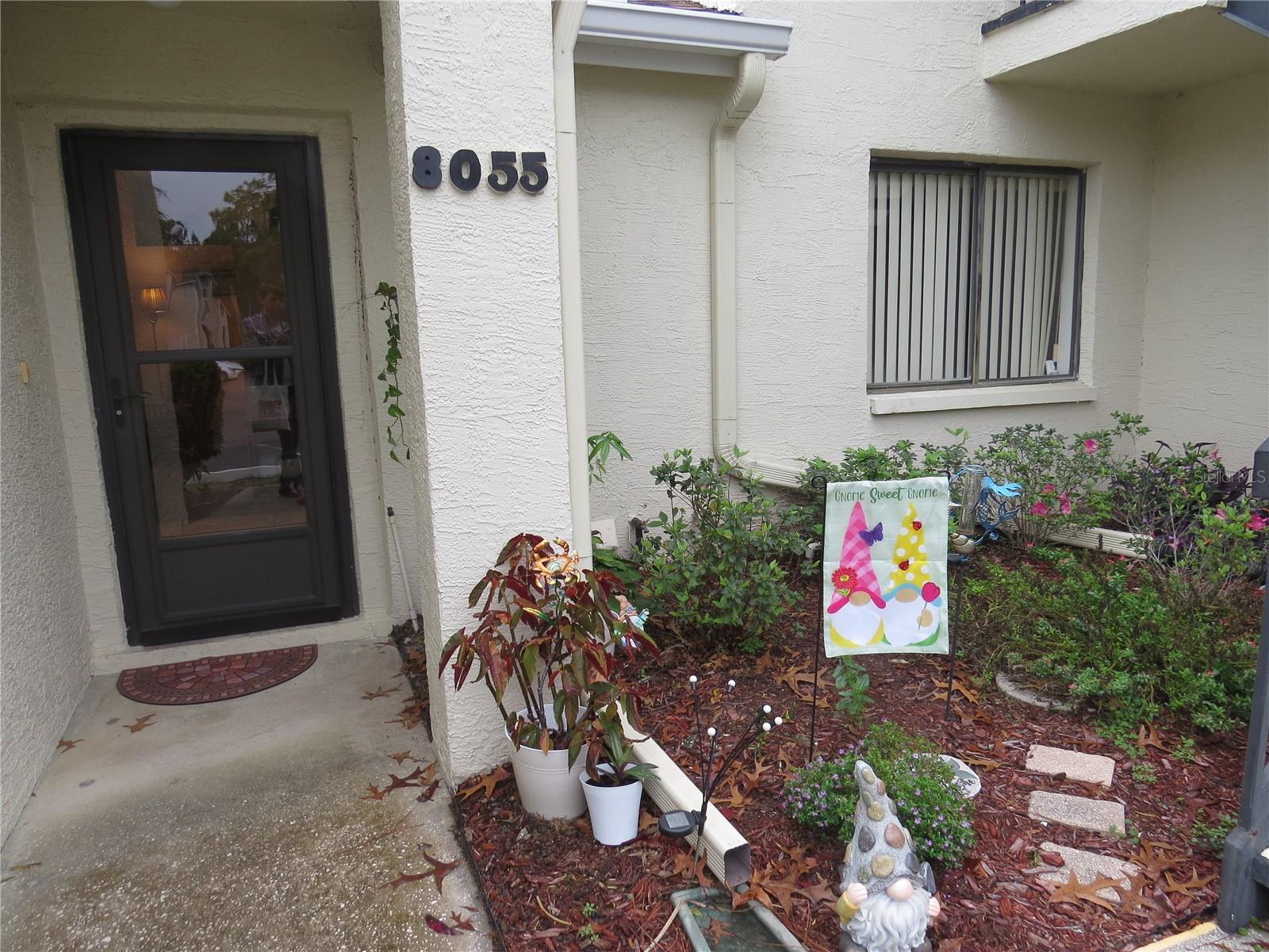 8055 PICKETTS COURT 1