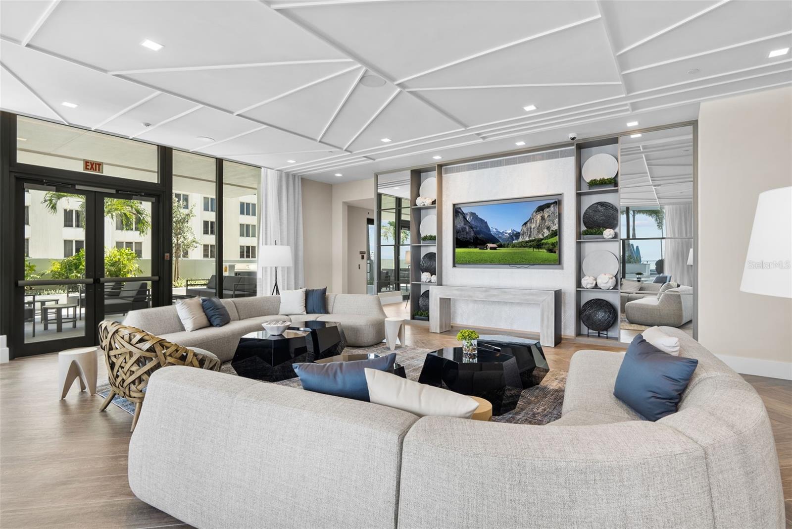 SALTAIRE ST PETERSBURG - Residential