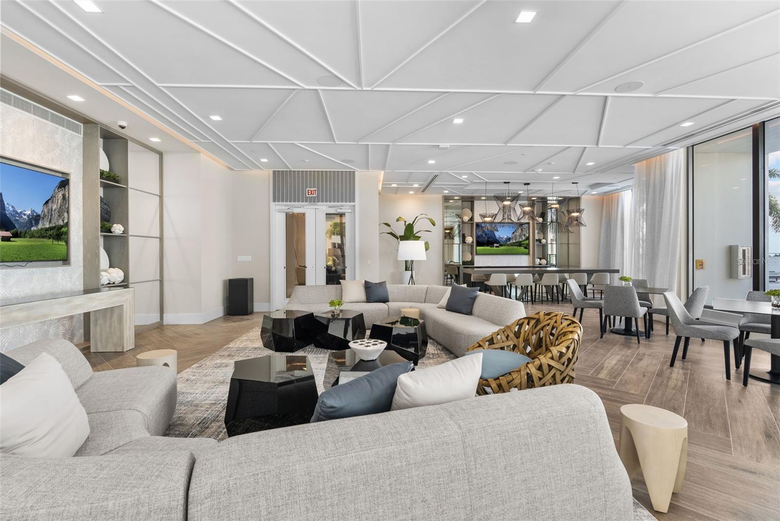 SALTAIRE ST PETERSBURG - Residential