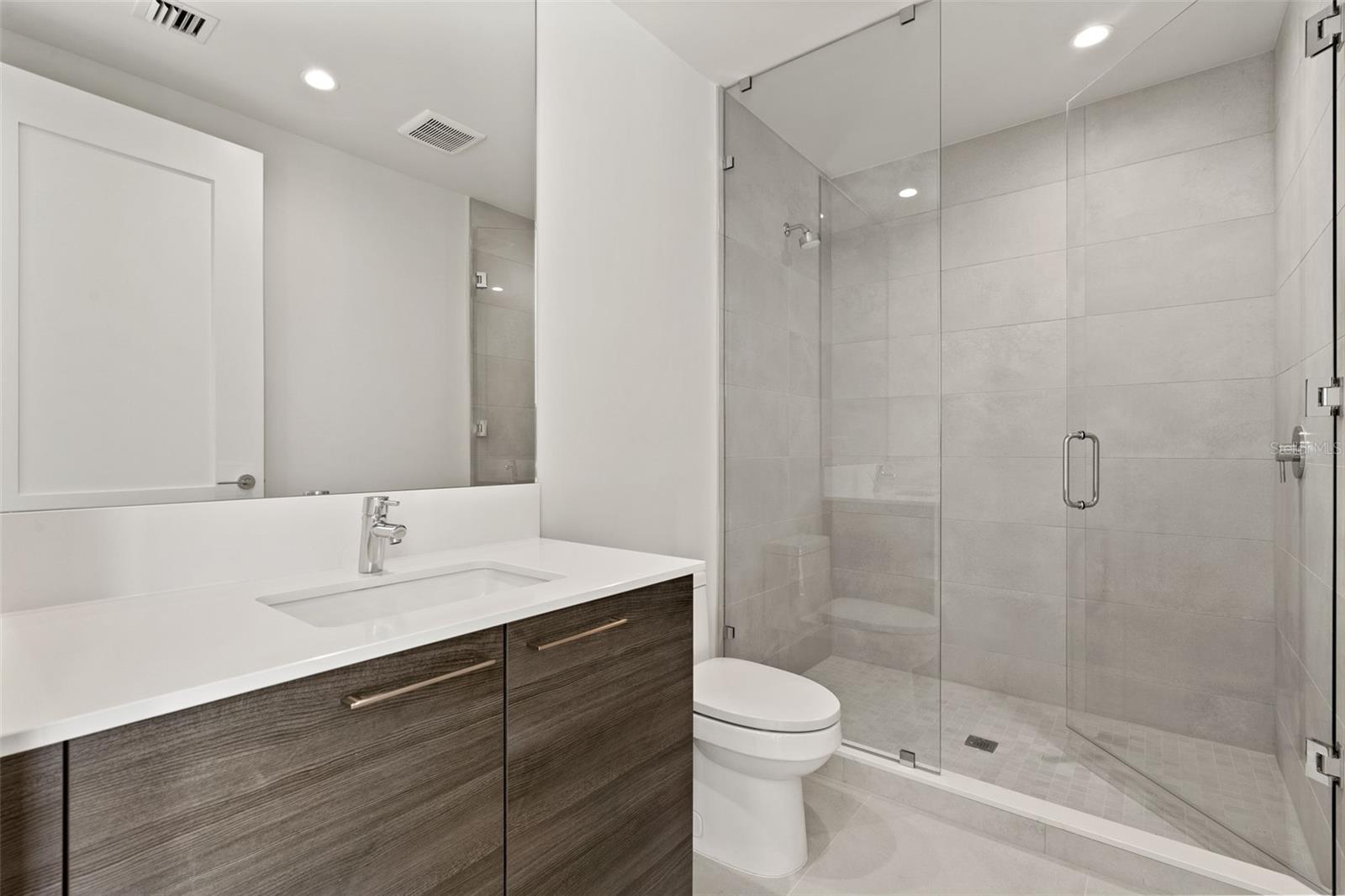 SALTAIRE ST PETERSBURG - Residential