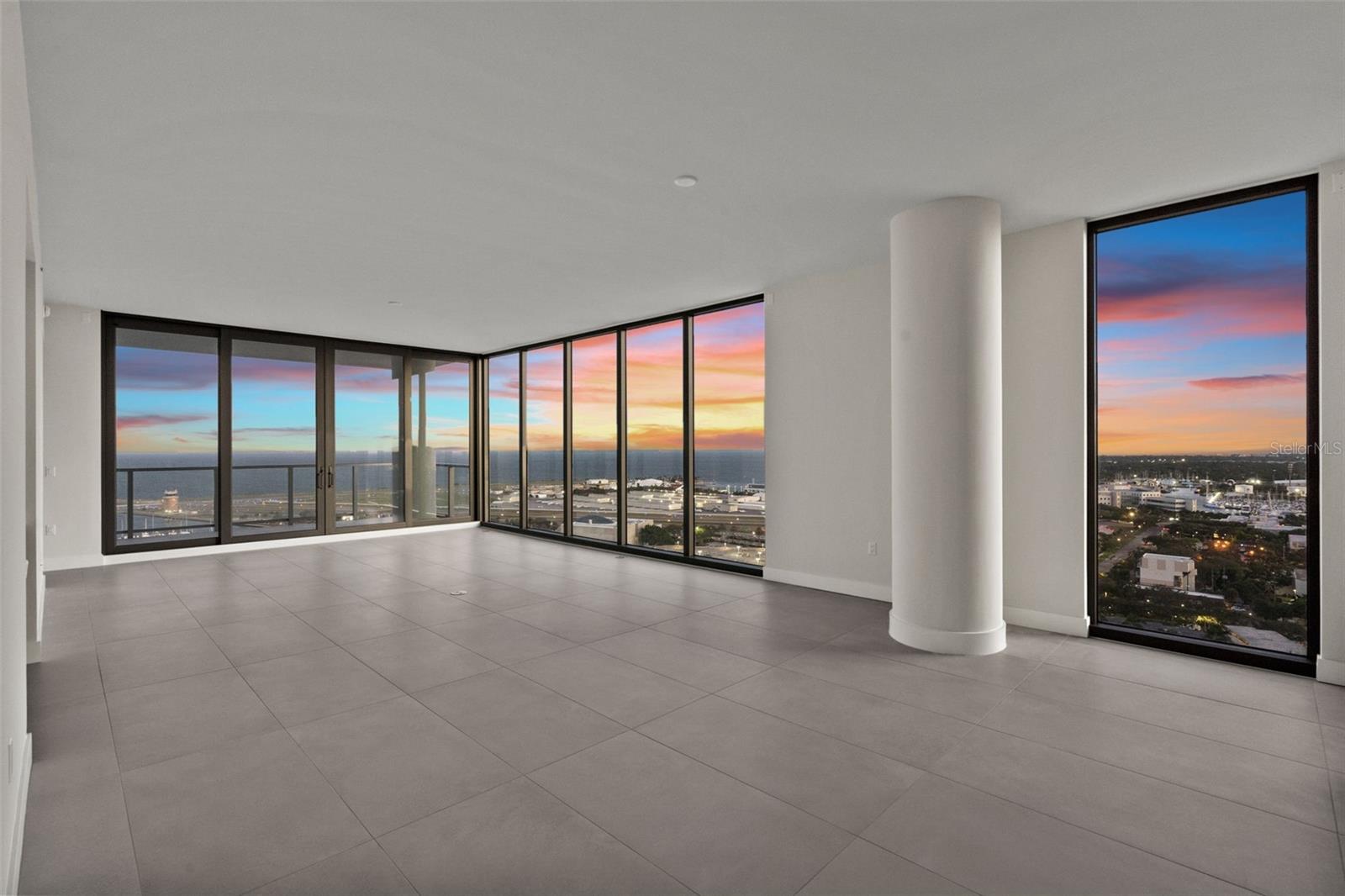 SALTAIRE ST PETERSBURG - Residential