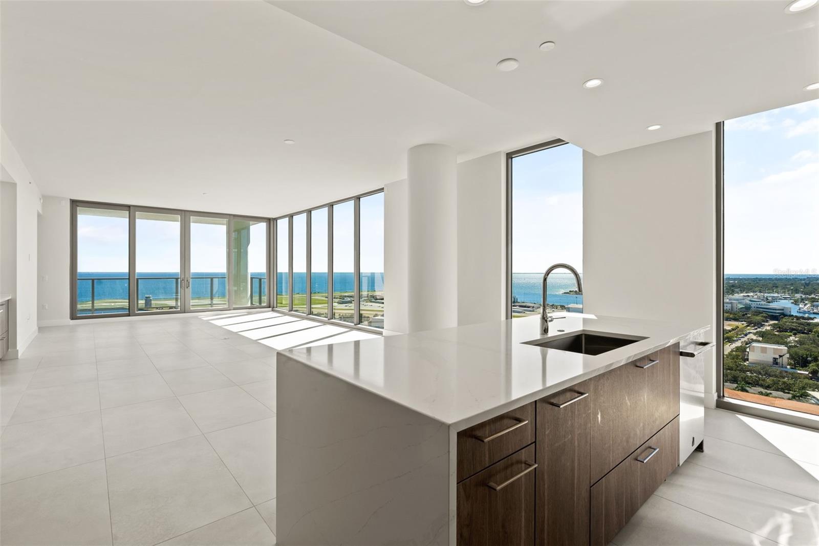 SALTAIRE ST PETERSBURG - Residential