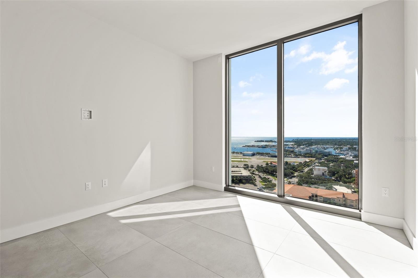 SALTAIRE ST PETERSBURG - Residential