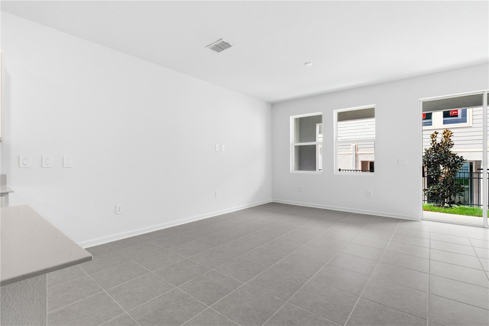 BRENTWOOD TH - Residential Lease