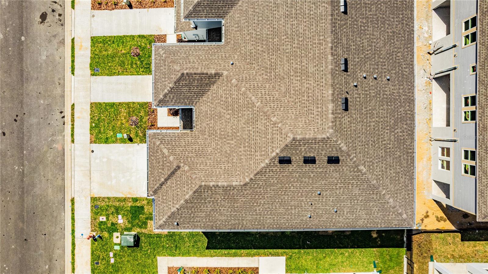 BRENTWOOD TH - Residential Lease