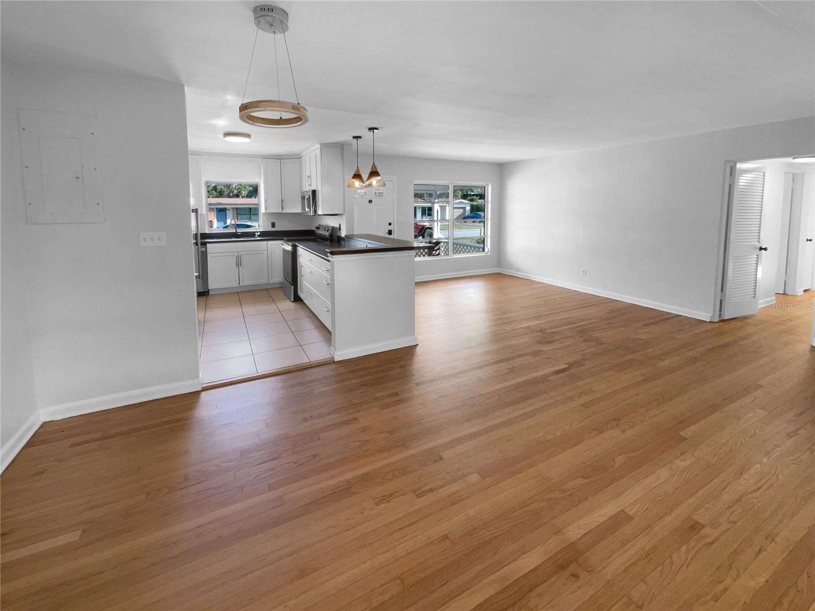 ALBERT LEE RIDGE FIRST ADD - Residential