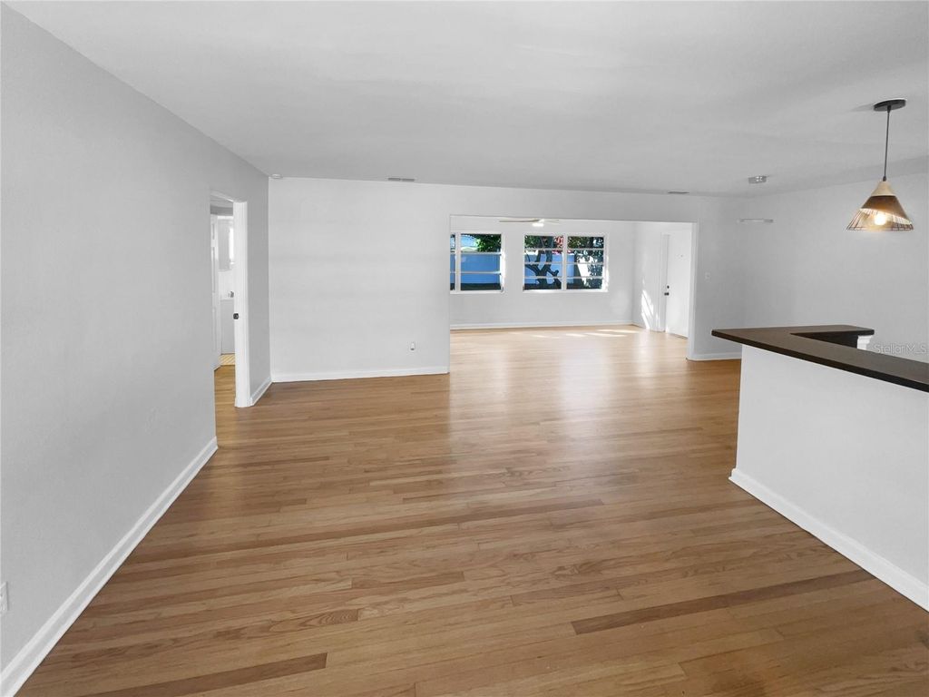 Photo of 958 Dupont Avenue, Winter Park, FL 32789 (MLS # O6371341)