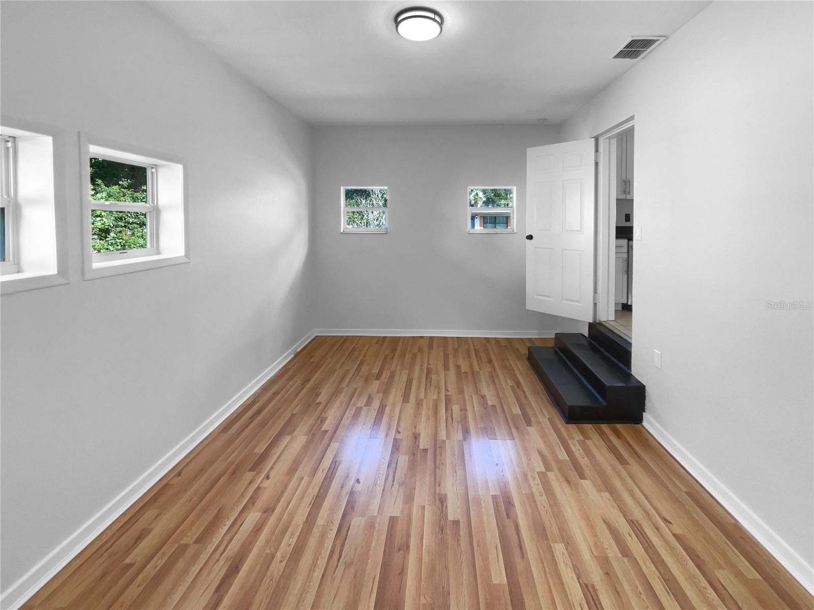 ALBERT LEE RIDGE FIRST ADD - Residential