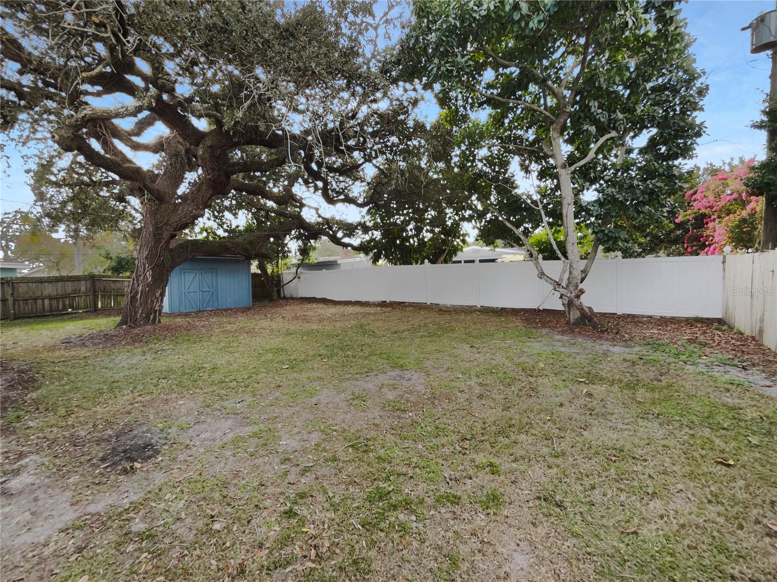 ALBERT LEE RIDGE FIRST ADD - Residential