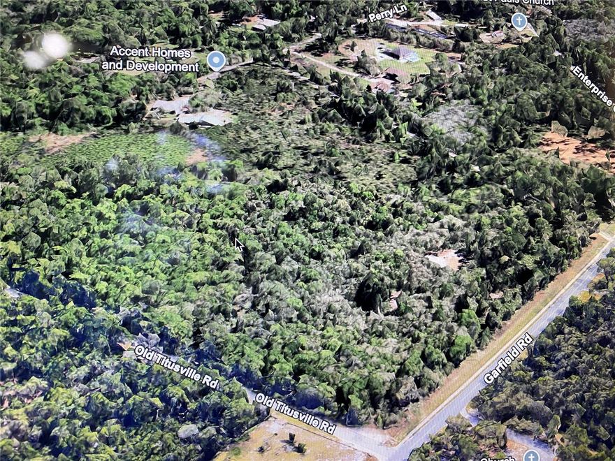 Beautiful 20+ acres.  Several possibilities - build your dream home or divide into several homes.  There is already a site plan drawn up for development.    
Close to Bike Trail, Shopping, Stone Island, Lake Monroe and the St. Johns River.  Both parcels to be sold together.  
Don't miss out on this opportunity.