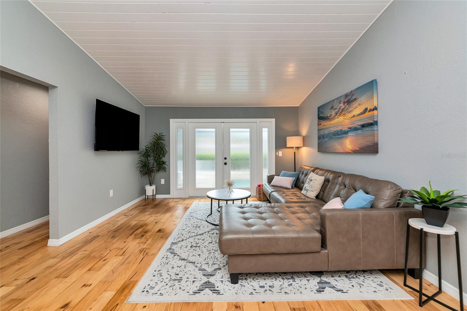 WOODPINE LAKE - Residential