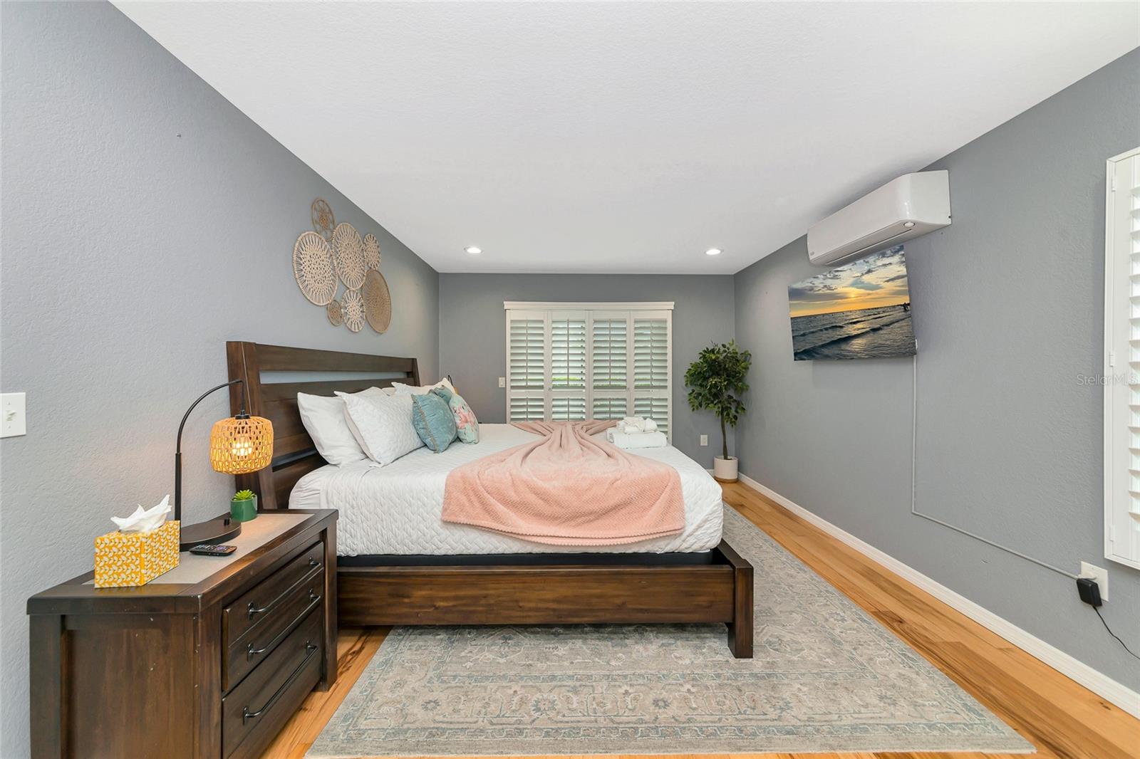 WOODPINE LAKE - Residential