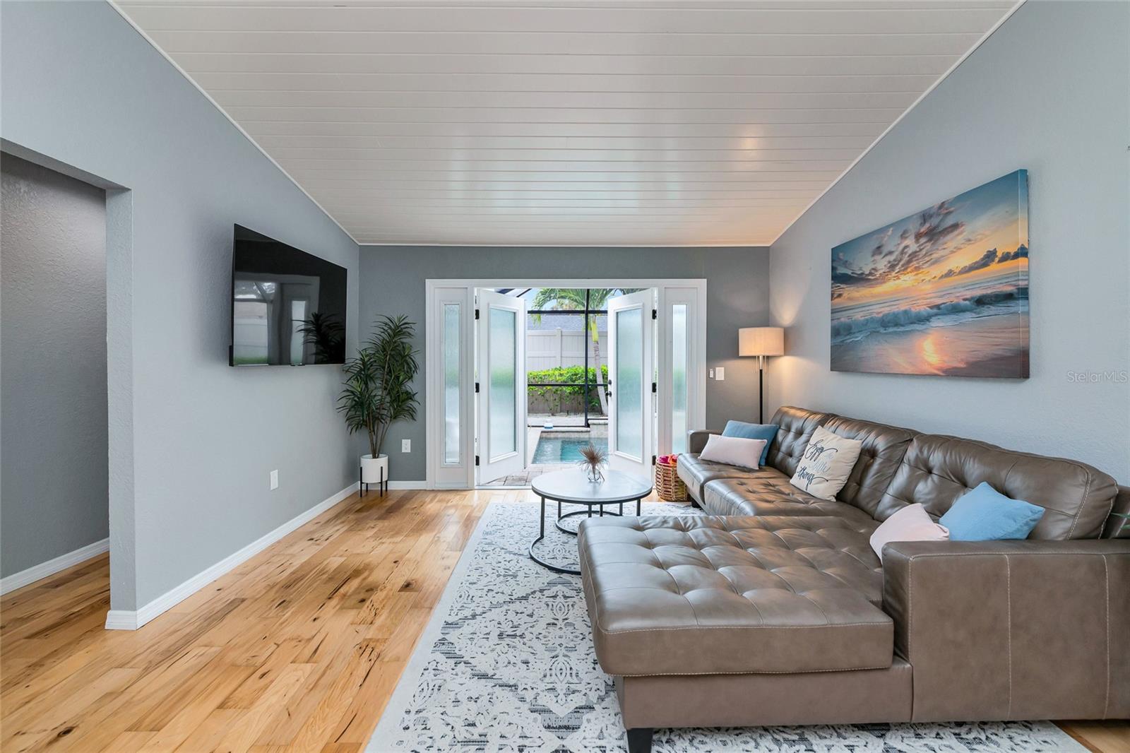 WOODPINE LAKE - Residential